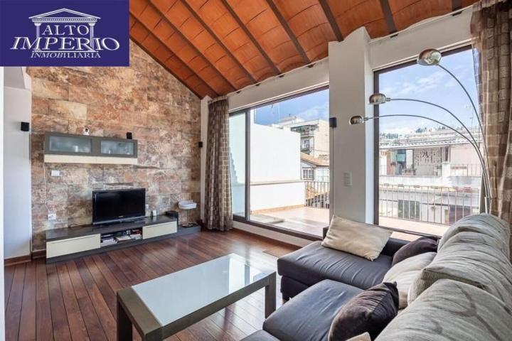 Piso en venta en Granada, Centro photo 0