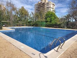Apartamento en venta en Valencia, Urbanizacion les gabines photo 0