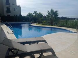 Piso en venta en Estepona, Benamara - Atalaya photo 0