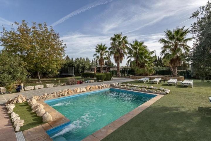 Casa con terreno en venta en Atarfe, Urbanizacion los cortijos la ribera photo 0