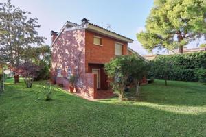 Casa en venta en Cunit, Centre photo 0