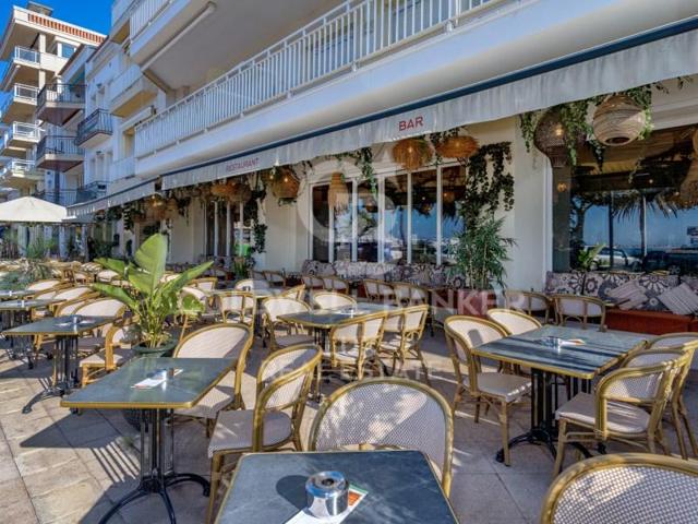 Local comercial en venta en Roses photo 0