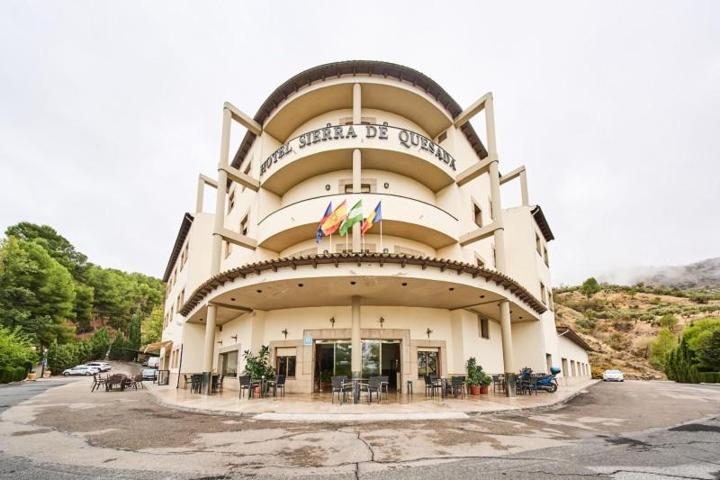 Edificio en venta en Quesada, Andalucia photo 0