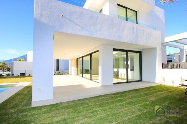 Chalet en venta en Marbella, Bello Horizonte photo 0