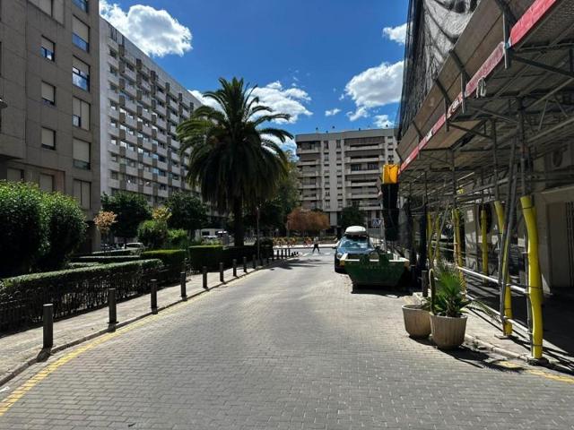 Garaje en alquiler en Sevilla, Prado de San Sebastián photo 0