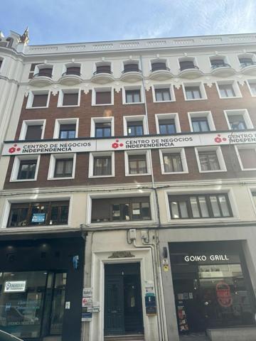 Oficina en alquiler en León, Centro Ciudad photo 0