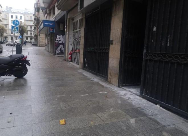 Local comercial en alquiler en Vigo, Centro - Areal photo 0