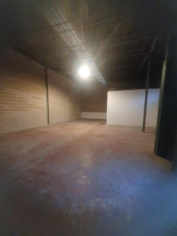 Nave industrial en alquiler en Alcalá de Guadaira, La Paz - Montecarmelo photo 0