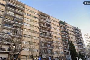 Local comercial en venta en Rubí, Centre photo 0