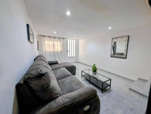 Casa en venta en Alcanar, Alcanar photo 0