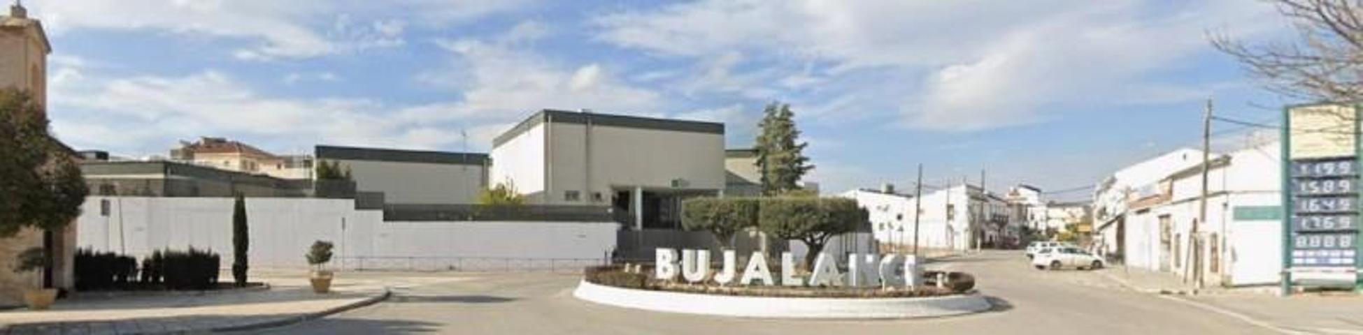 Casa en venta en Bujalance, Andalucia photo 0