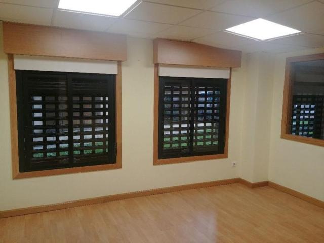 Local comercial en venta en Vigo, Travesia de Vigo photo 0