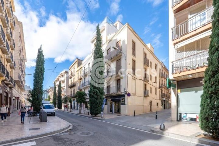 Piso en venta en Reus, Centre photo 0
