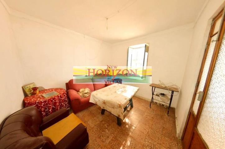 Casa con terreno en venta en Zurgena photo 0