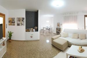 Piso en venta en Villarreal, Piscinas photo 0