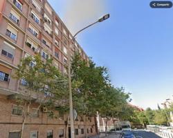 Piso en venta en L'Hospitalet de Llobregat, Sant Josep photo 0