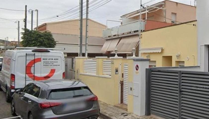 Casa en venta en Vilanova i la Geltrú, La Collada photo 0