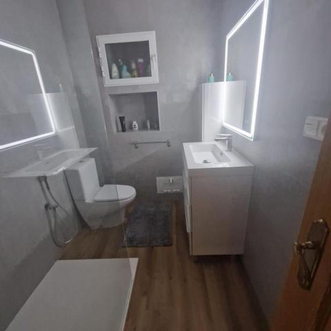 Piso en venta en Valencia, Campanar photo 0