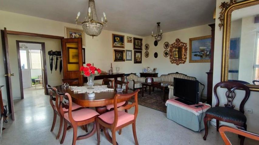 Piso en venta en Jerez de la Frontera, Madre de Dios photo 0