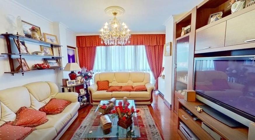 Piso en venta en Vigo, Corte Inglés photo 0