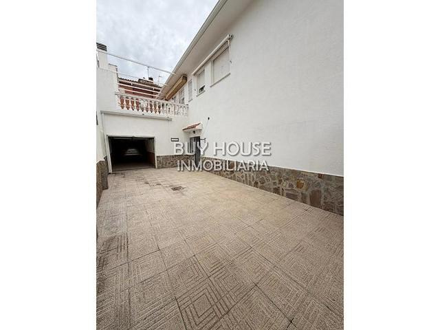 Casa en venta en Villaluenga de la Sagra photo 0