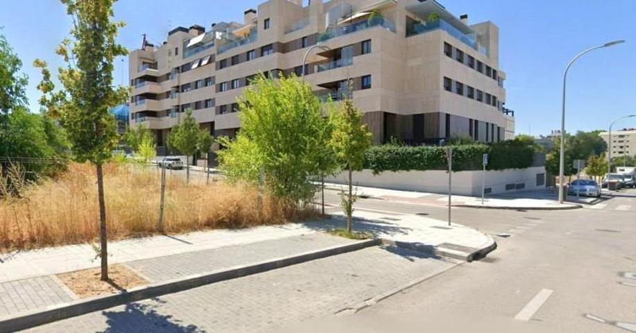 Terreno en venta en Madrid, Peñagrande photo 0