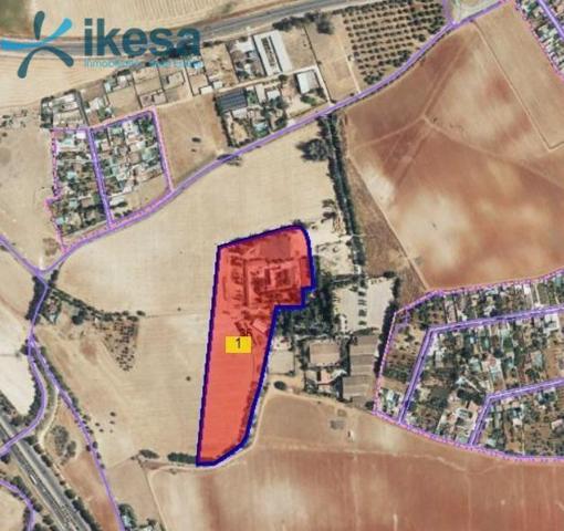 Chalet en venta en Dos Hermanas, La Hacienda - Nueva Andalucía photo 0