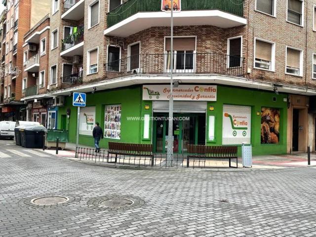 Local comercial en alquiler en Talavera de la Reina, Corte Ingles photo 0