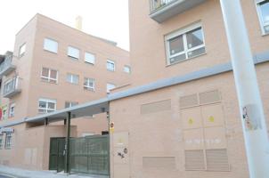 Garaje en venta en Mislata, La Constitución - Canaleta photo 0