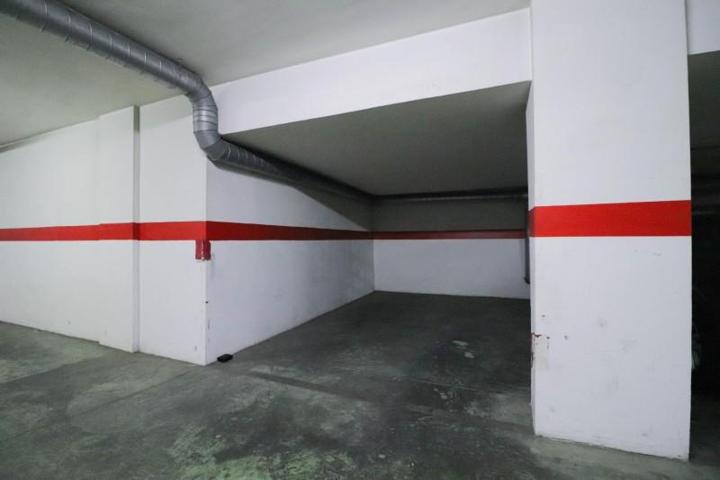 Garaje en venta en Almería, Los angeles photo 0