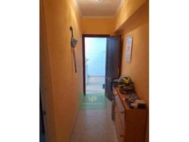 Piso en venta en Almería photo 0