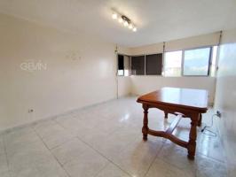 Piso en venta en Santa Perpètua de Mogoda, COMILLAS photo 0