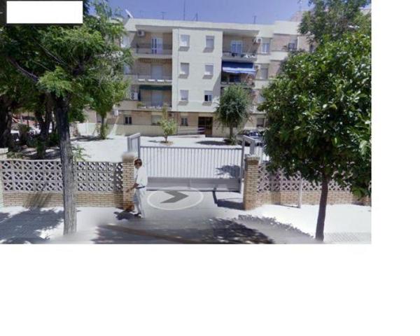 Piso en venta en Morón de la Frontera, Alameda photo 0