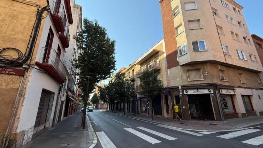 Edificio en venta en Reus, Centre photo 0