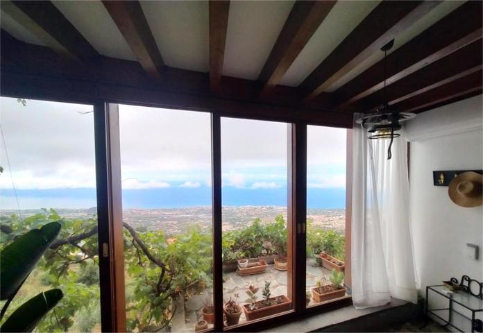 Casa con terreno en venta en La Orotava photo 0