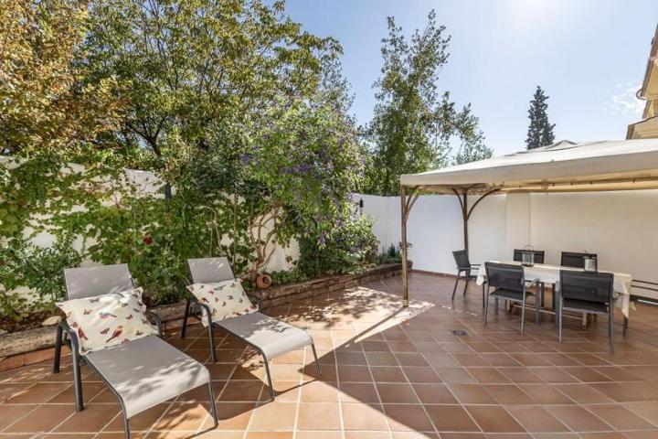 Casa en venta en Peligros, Vega de granada zona noroeste photo 0