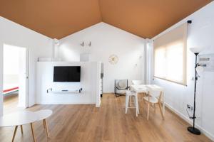 Edificio en venta en Zubia, Centro photo 0