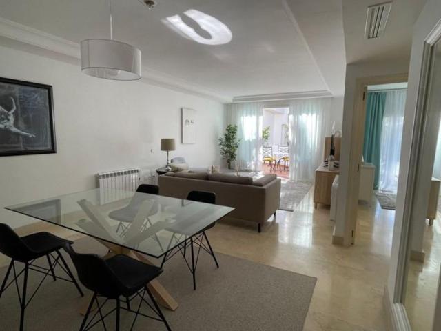 Apartamento en venta en Marbella, Puerto Banus photo 0
