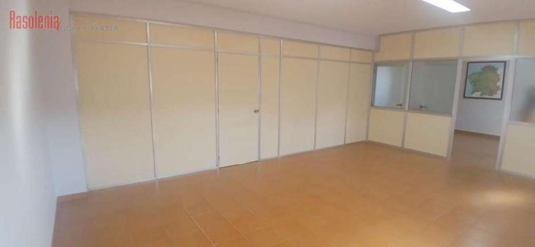 Local comercial en alquiler en Arteixo, A Grela photo 0