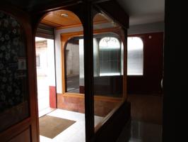 Local comercial en venta en La Roda, Plaza Mayor photo 0