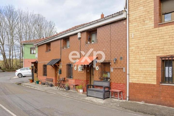 Adosada en venta en Mieres, San Pedro - Siana photo 0