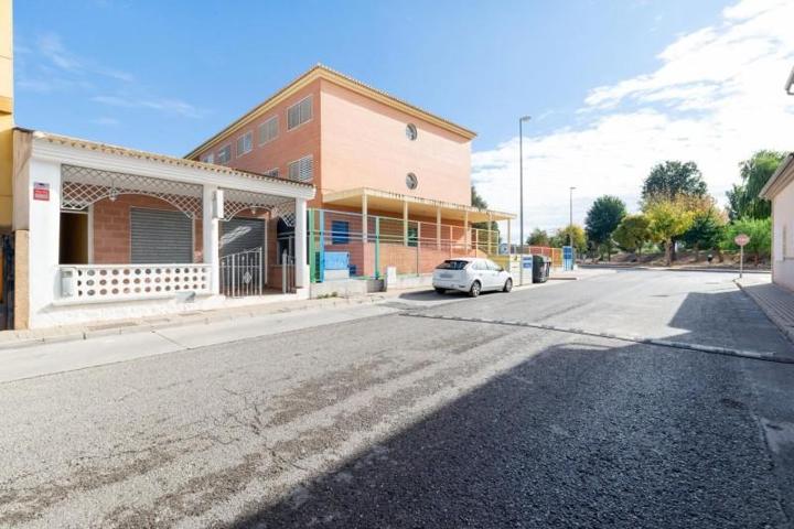 Casa en venta en Fuente Vaqueros, Vega de granada zona noroeste photo 0