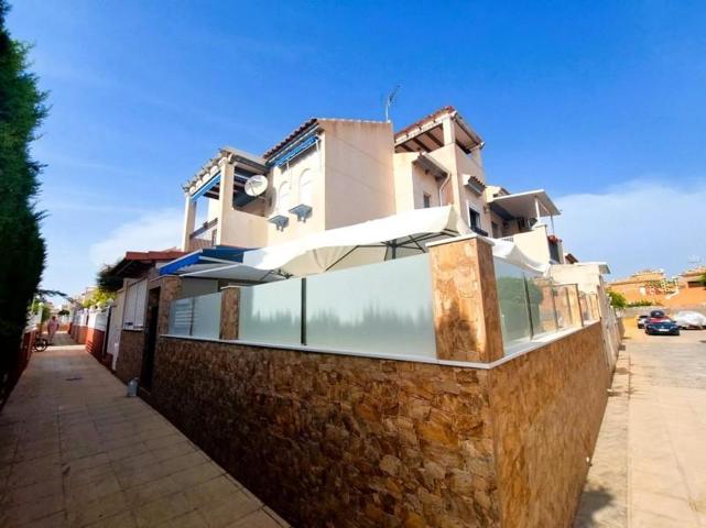Bungalow en venta en Orihuela Costa, Playa Flamenca photo 0