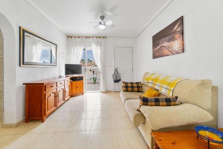 Piso en venta en Orihuela, Baix Segura photo 0