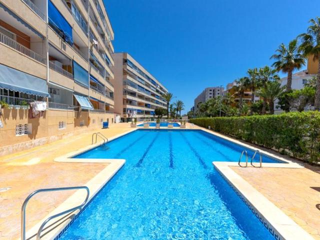 Apartamento en venta en Torrevieja, Punta Prima photo 0