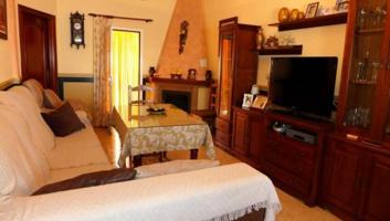 Casa en venta en Luque, Centro photo 0