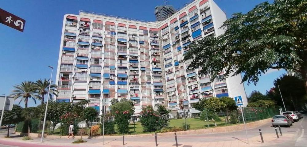 Apartamento en venta en Benidorm, Pueblo Levante photo 0
