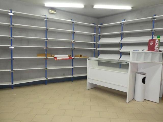 Local comercial en venta en Tudela, Calle Doña María Ugarte, 31500 photo 0