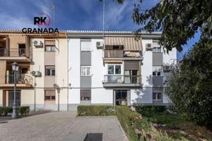 Planta baja en venta en Granada, Paseo de la bomba photo 0