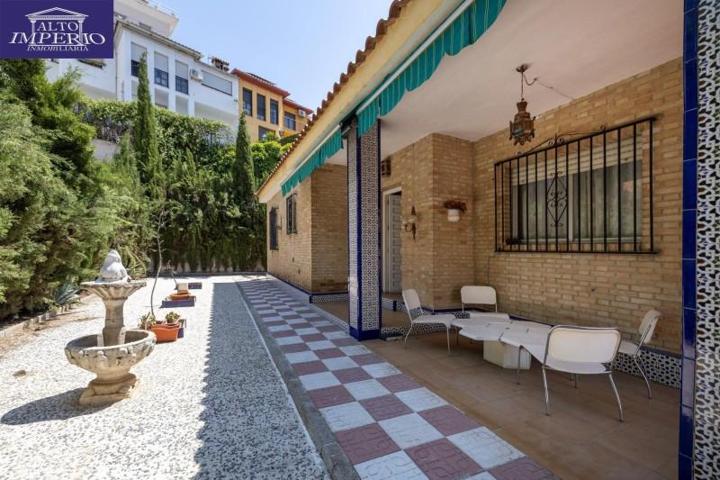 Chalet en venta en Cenes de la Vega, Cerro del oro photo 0